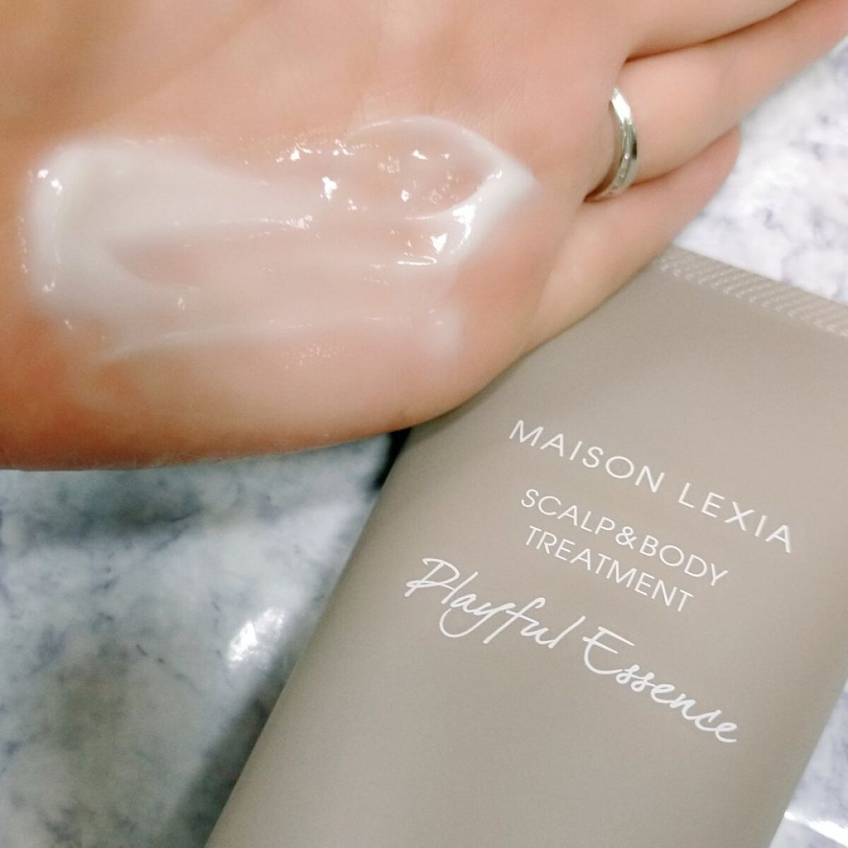 スカルプ＆ボディトリートメント プレイフルエッセンス/MAISON LEXIA/頭皮トリートメントを使ったクチコミ（3枚目）