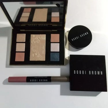 BOBBI BROWN ムーンストーン グロウ リュクス アイ & チーク パレットのクチコミ「#今日のメイク

今日はBOBBI BROWN。

✔️①から③の手順でメイクしました。

①.....」（1枚目）