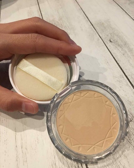 UVクリアフェイスパウダー/CEZANNE/プレストパウダーを使ったクチコミ(3枚目)