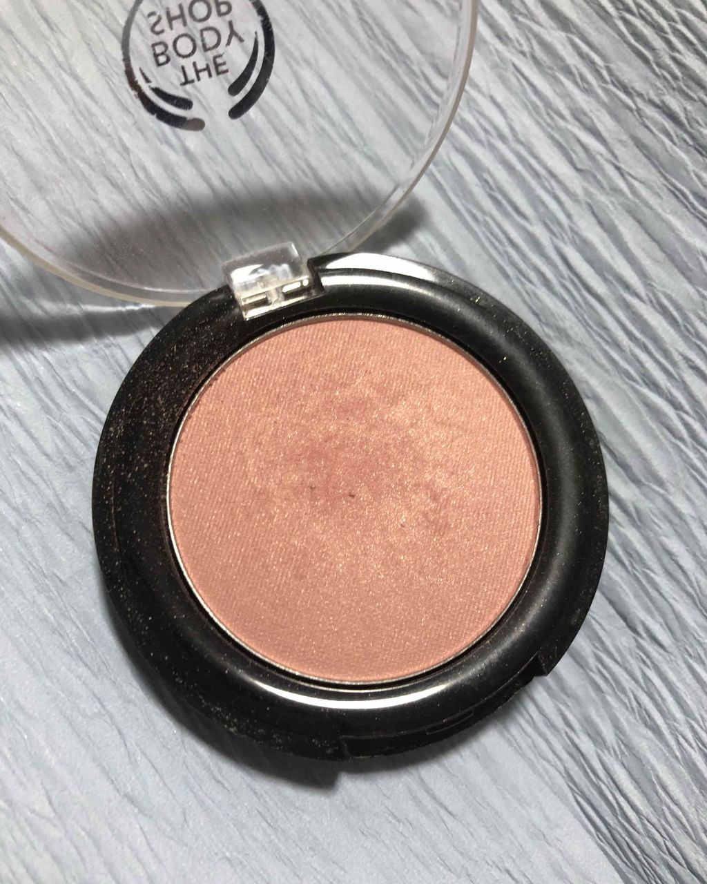 THE BODY SHOP オールインワン チークカラーのクチコミ「⭐️ザ ボディショップ⭐️
オールインワン チークカラー02
イタリア🇮🇹製

ラメ感が好きで.....」（2枚目）