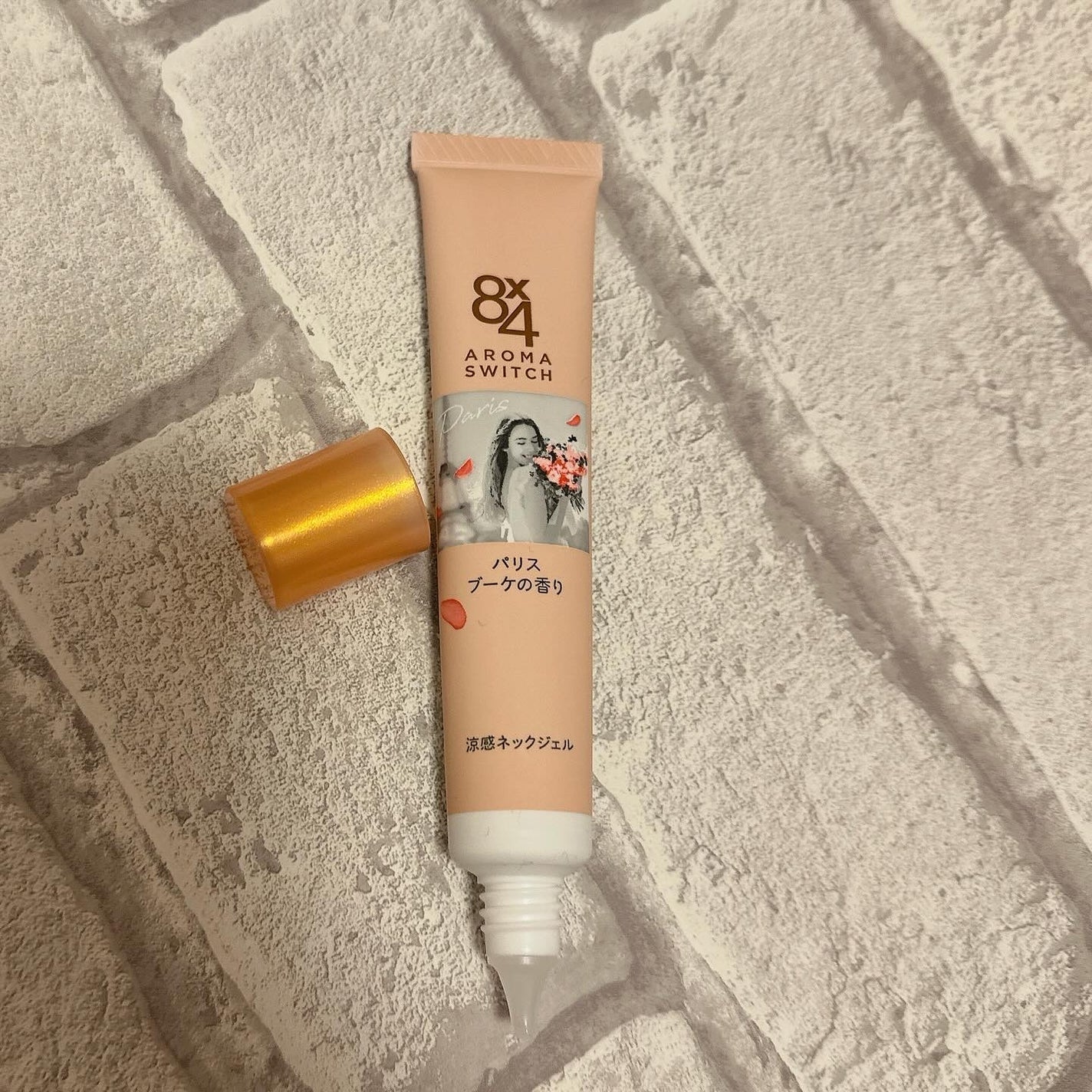 8x4 アロマスイッチ 涼感ネックジェル パリスブーケの香り/8x4/デオドラント・制汗剤を使ったクチコミ(4枚目)