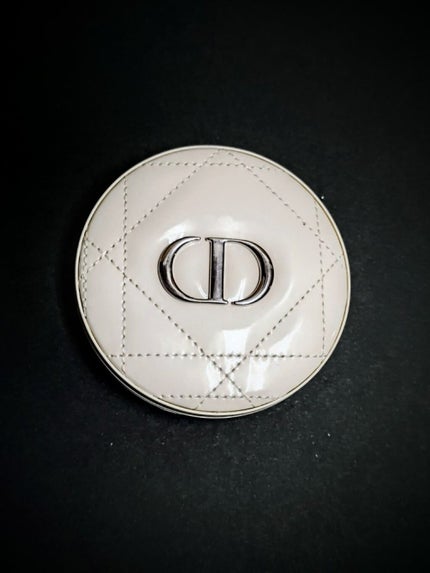 ディオールスキン フォーエヴァー クチュール ルミナイザー/Dior/プレストパウダーを使ったクチコミ(2枚目)