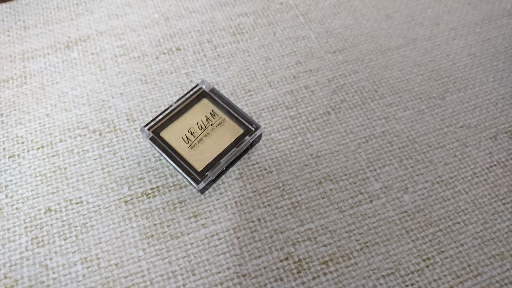 UR GLAM　SELECT EYES ライトイエロー/U R GLAM/単色アイシャドウを使ったクチコミ（1枚目）