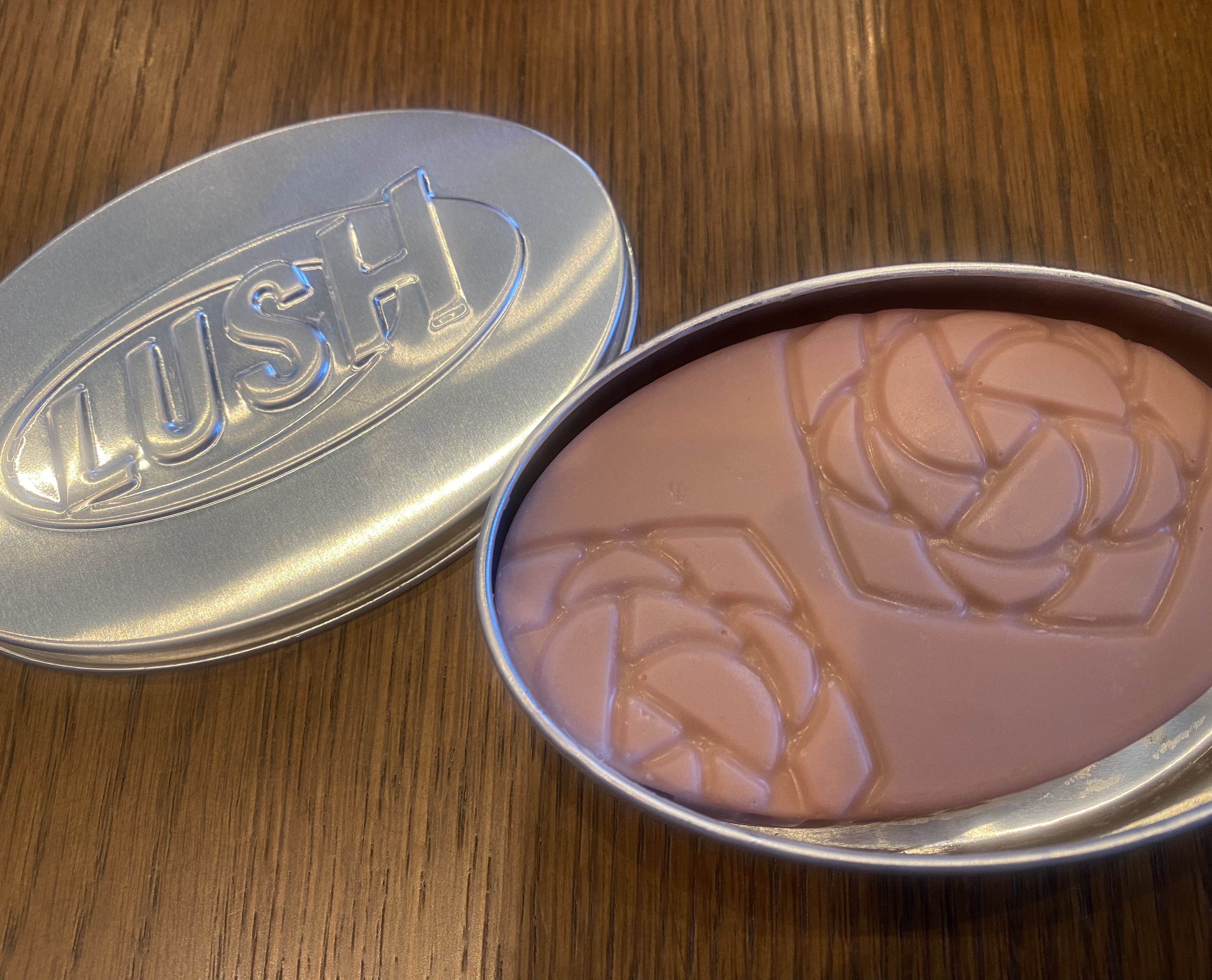 ロマンスオブトゥルース マッサージバー/ラッシュ/ボディオイルを使ったクチコミ（1枚目）