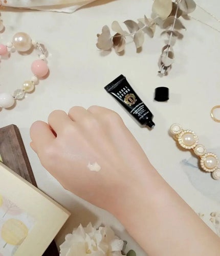 インテンシブ セラム ラディアンス プライマー/BOBBI BROWN/化粧下地を使ったクチコミ(1枚目)