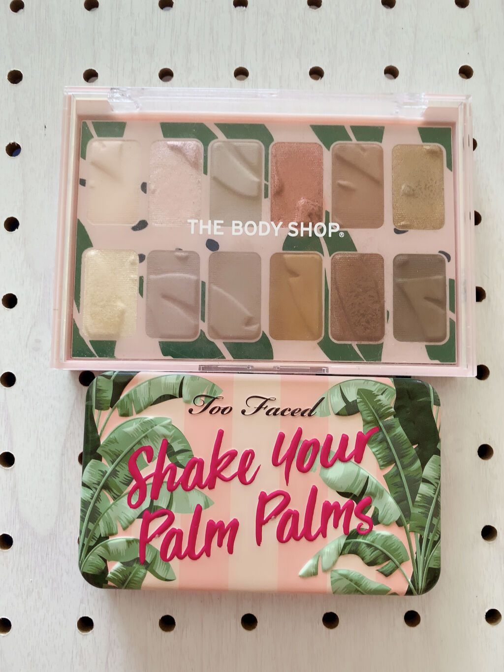 シェイク ユア パーム パームズ ミニ アイシャドウ パレット/Too Faced/アイシャドウパレットを使ったクチコミ（2枚目）