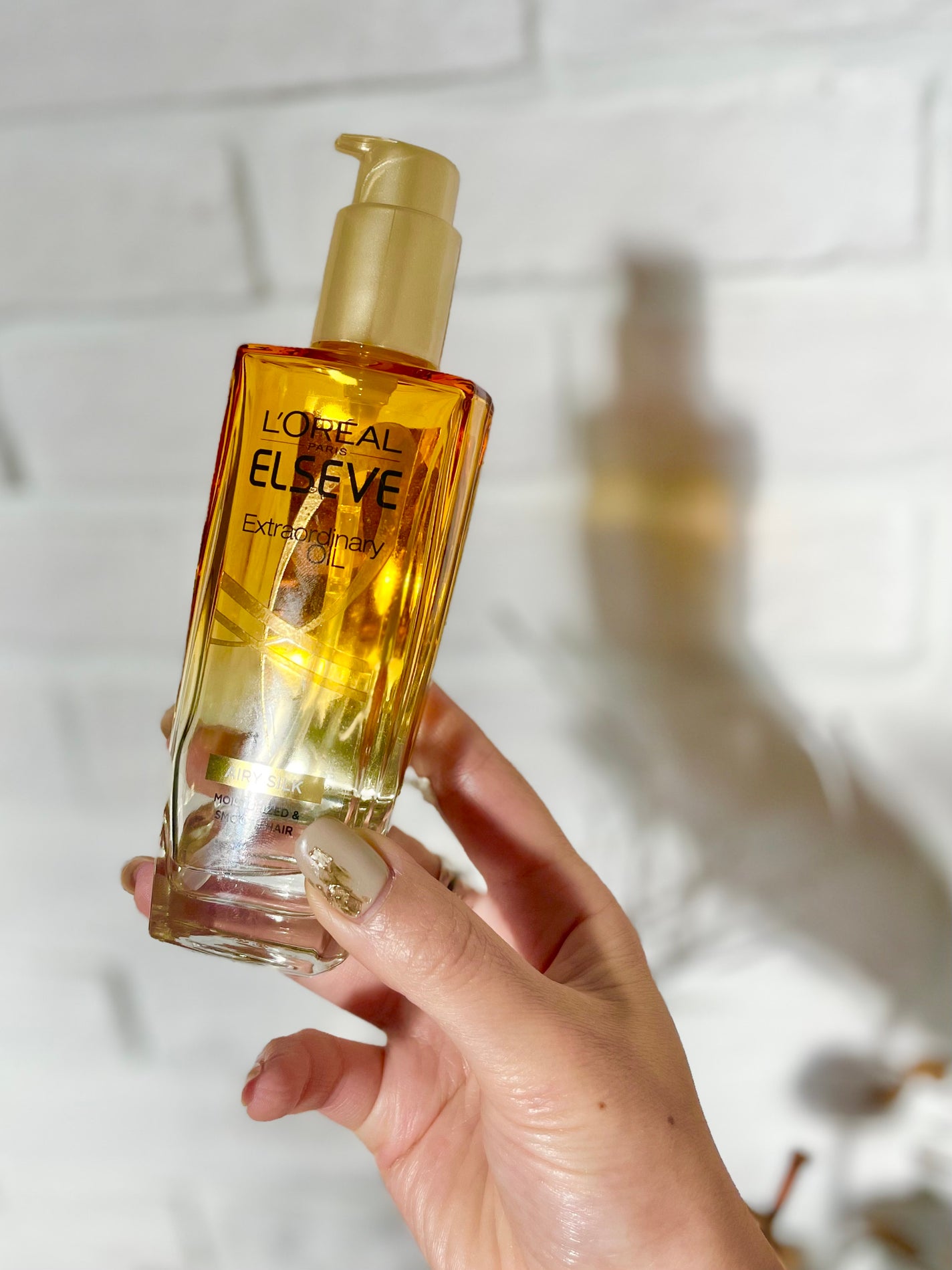 ロレアル パリ エクストラオーディナリー オイル エアリー シルク/ロレアル パリ/ヘアオイルを使ったクチコミ(1枚目)