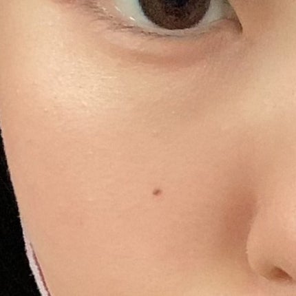 マットラディアンス ベイクドパウダー ハイライト01/ローラ メルシエ/パウダーハイライトを使ったクチコミ(2枚目)