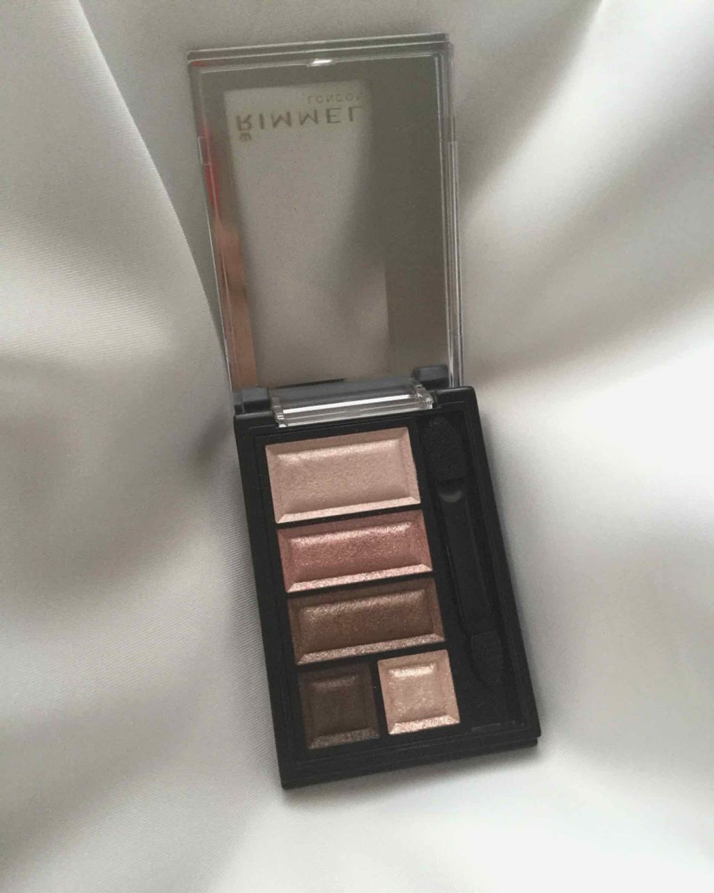ショコラスウィート アイズ/リンメル ロンドン/アイシャドウパレットを使ったクチコミ（1枚目）