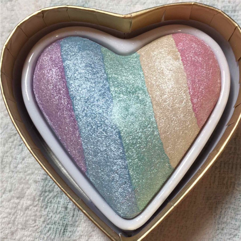 ハートハイライター ユニコーンハート/MAKEUP REVOLUTION/パウダーハイライトを使ったクチコミ（2枚目）