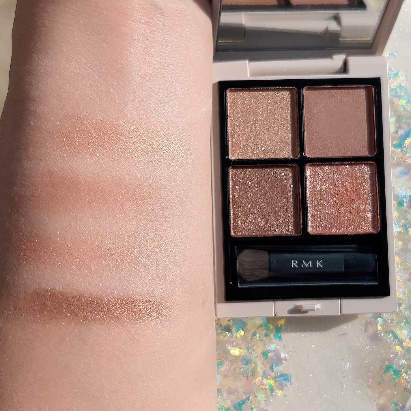RMK シンクロマティック アイシャドウパレット/RMK/アイシャドウパレットを使ったクチコミ(2枚目)