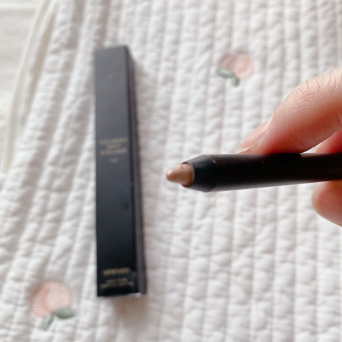 カラーリングソフトアイライナー/uneven/ペンシルアイライナーを使ったクチコミ（2枚目）