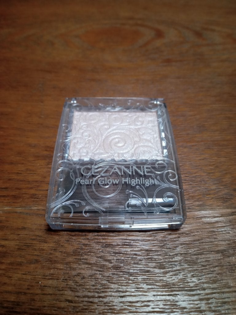 パールグロウハイライト/CEZANNE/パウダーハイライトを使ったクチコミ(1枚目)