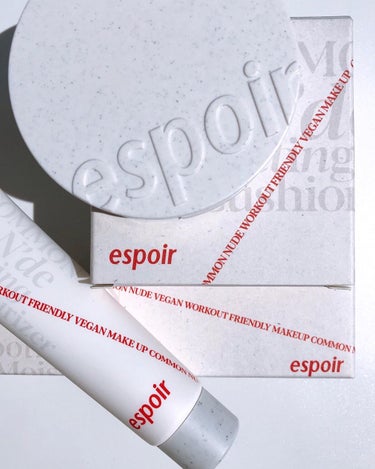 espoir
COMMON N'de series

コモンヌードシリーズ
□リサイクルプラスチック容器
□フランス・イブヴィーガン認証

✿コモンヌードスムージングモイスチャーライザー
□メイクアップ