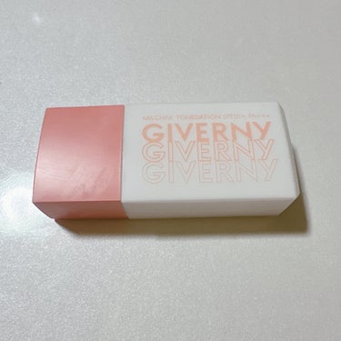 GIVERNY 密着トーンデーションのクチコミ「GIVERNY 密着トーンデーション⚠︎現在リニューアルバージョンが販売されていて、パッケージ.....」（2枚目）