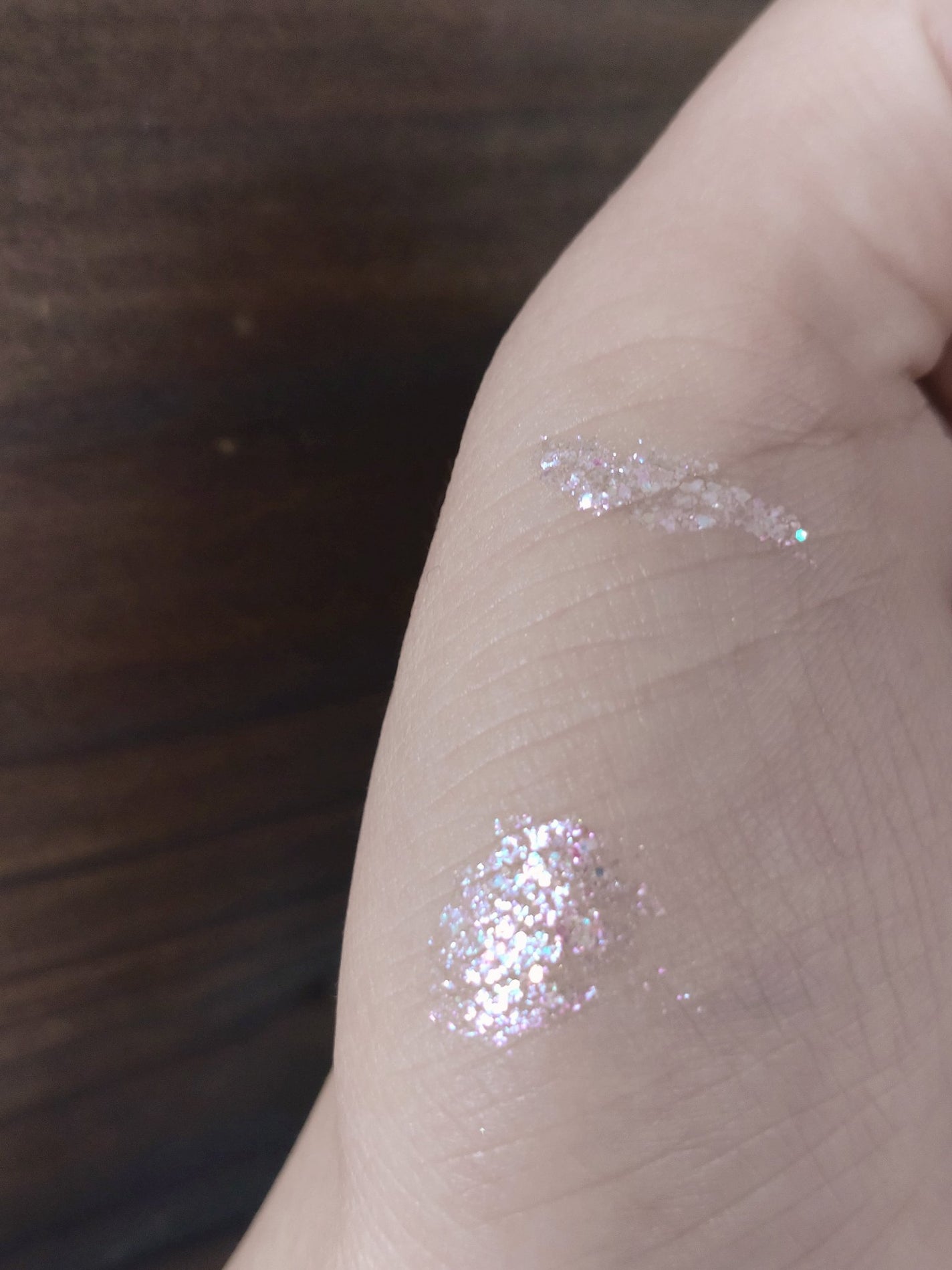 スターリットジュエルリキッドグリッター/dasique/グリッターを使ったクチコミ(2枚目)