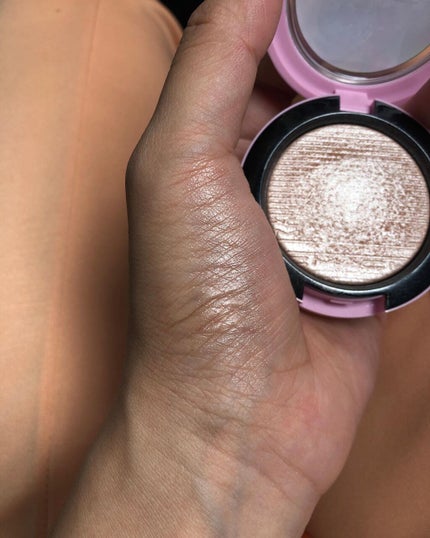 スモール アイシャドウ/M・A・C/単色アイシャドウを使ったクチコミ(4枚目)