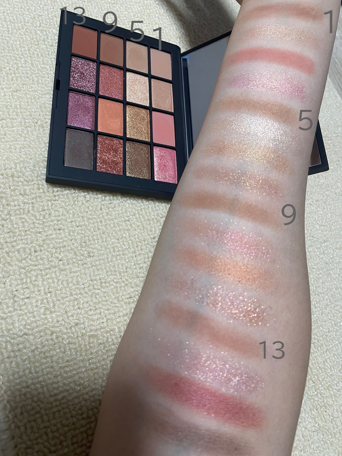 NARS サマーアンレイテッドアイシャドーパレット