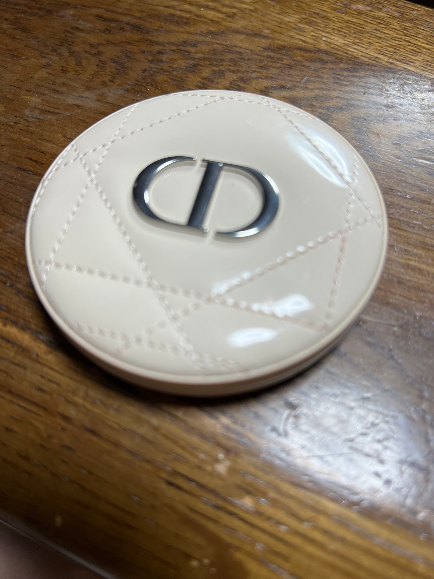 ディオールスキン フォーエヴァー クチュール ルミナイザー/Dior/プレストパウダーを使ったクチコミ(2枚目)