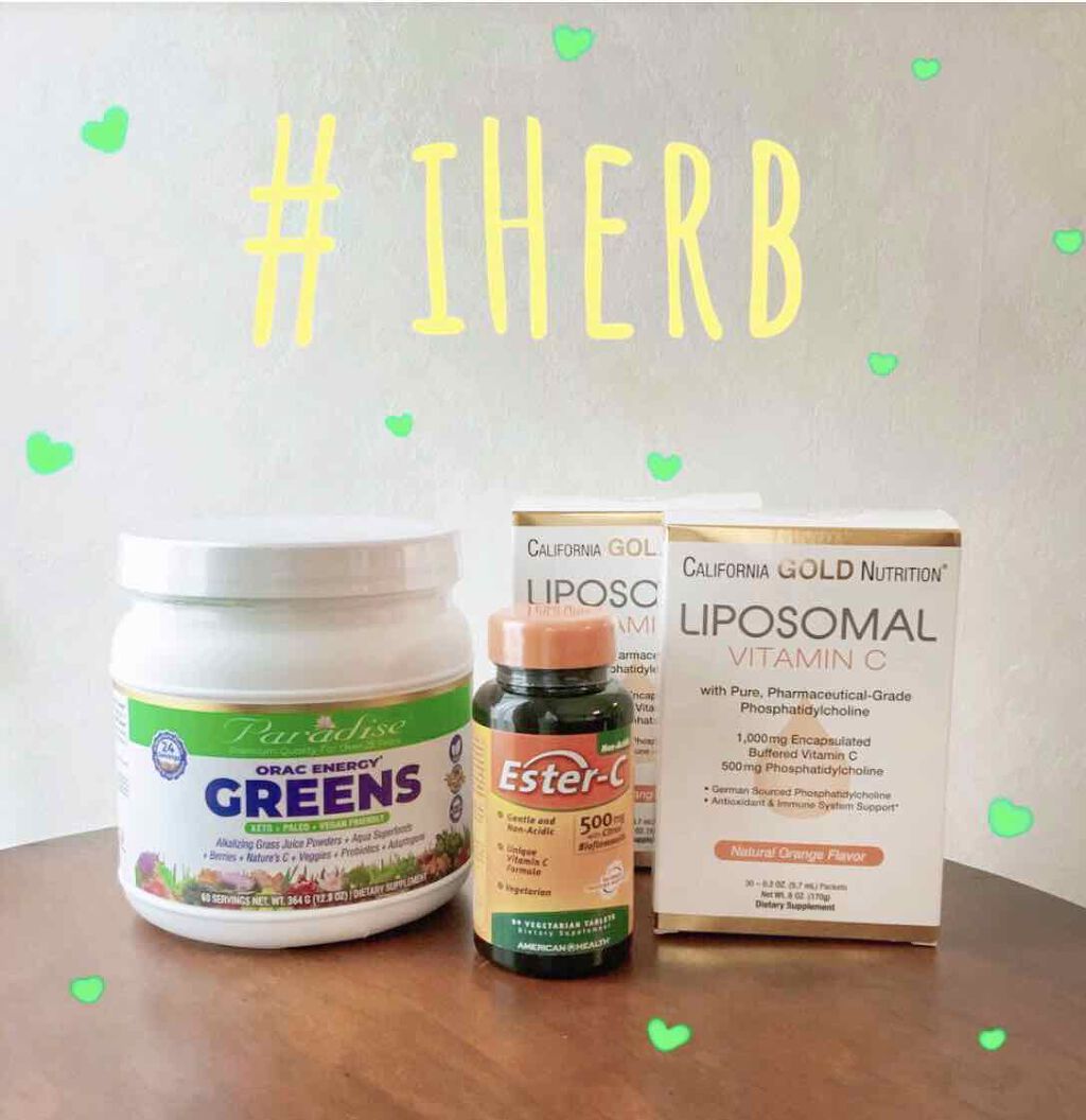 Paradise Herbs のOrac Energy Greens。
私の尊敬する美容家さんたちが大絶賛している青汁。
これ、ただの青汁じゃないの。
ビタミンや食物繊維、抗酸化成分が豊富で
お腹の調子を整えるプロバイオティクスも
含まれて