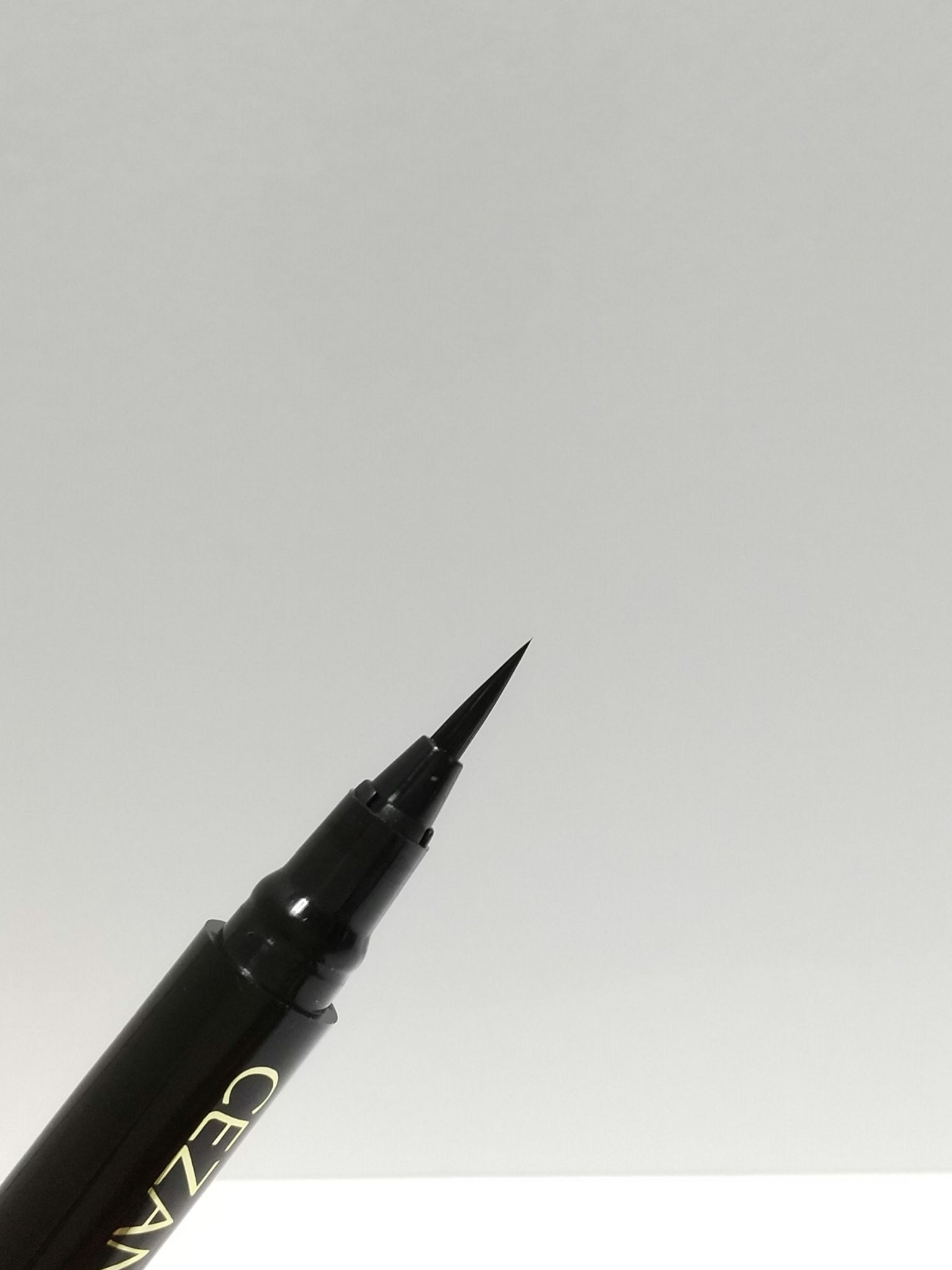 極細アイライナーEX 10ブラック/CEZANNE/リキッドアイライナーを使ったクチコミ（3枚目）