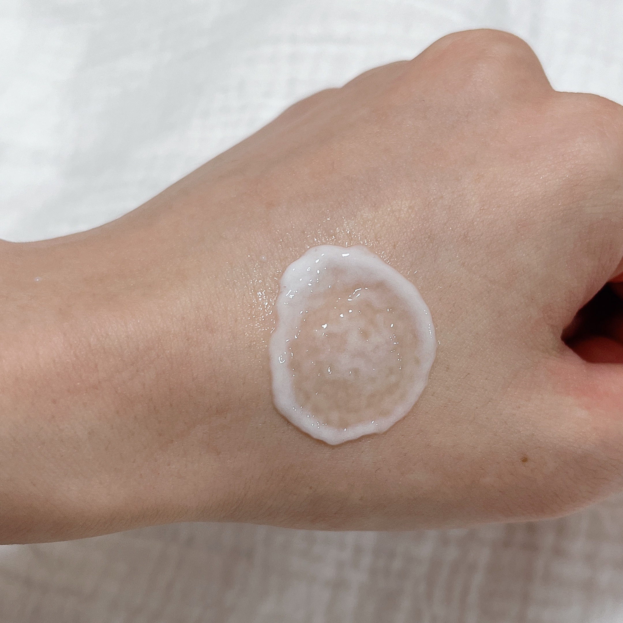 パフュームヘアパックインミスト Pink Breeze/Daleaf/アウトバストリートメントを使ったクチコミ（3枚目）