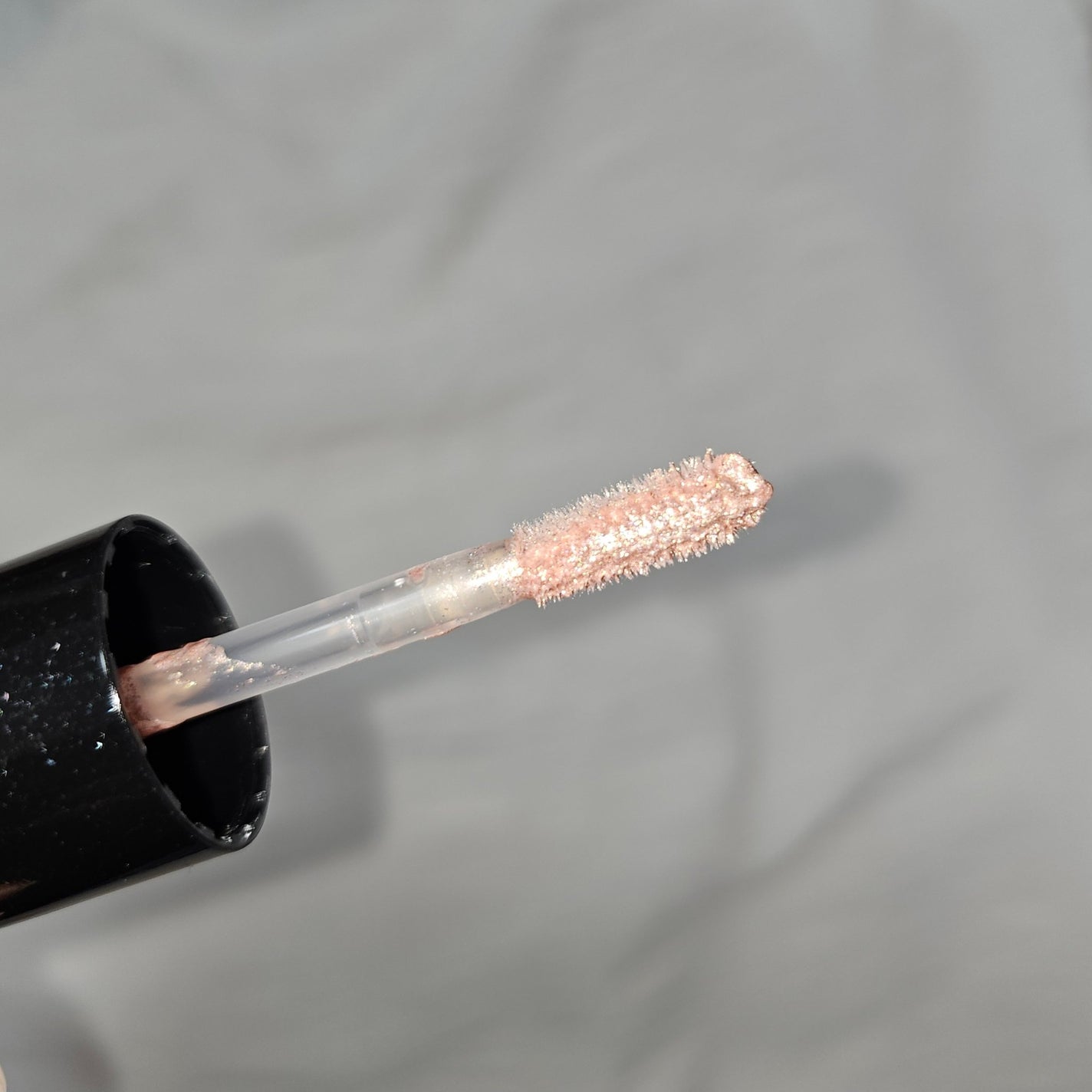 ダズルシャドウ リキッド/M・A・C/リキッドアイシャドウを使ったクチコミ(4枚目)