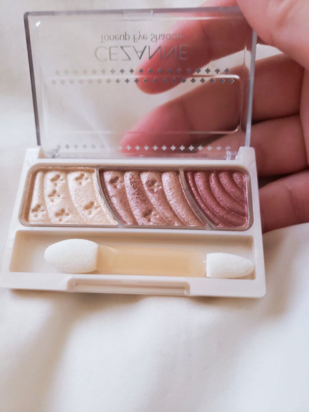 トーンアップアイシャドウ/CEZANNE/アイシャドウパレットを使ったクチコミ(2枚目)