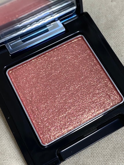 ラズル アイカラー/エレガンス ラズル /単色アイシャドウを使ったクチコミ(2枚目)