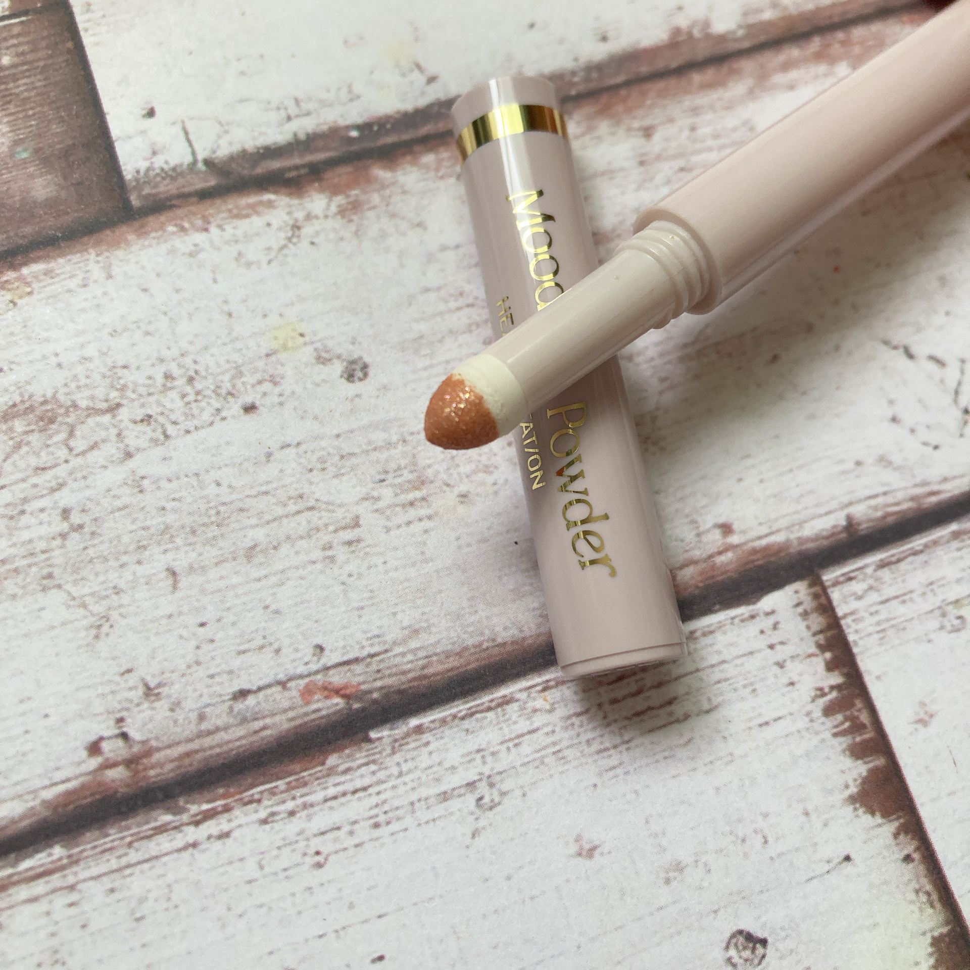 キスミー　ヘビーローテーション　ムードオンパウダー　　/キスミー/その他アイブロウを使ったクチコミ（1枚目）