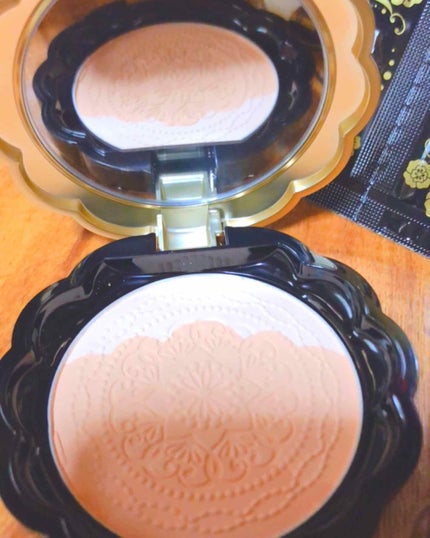 BBプレストパウダー /ANNA SUI/プレストパウダーを使ったクチコミ(3枚目)