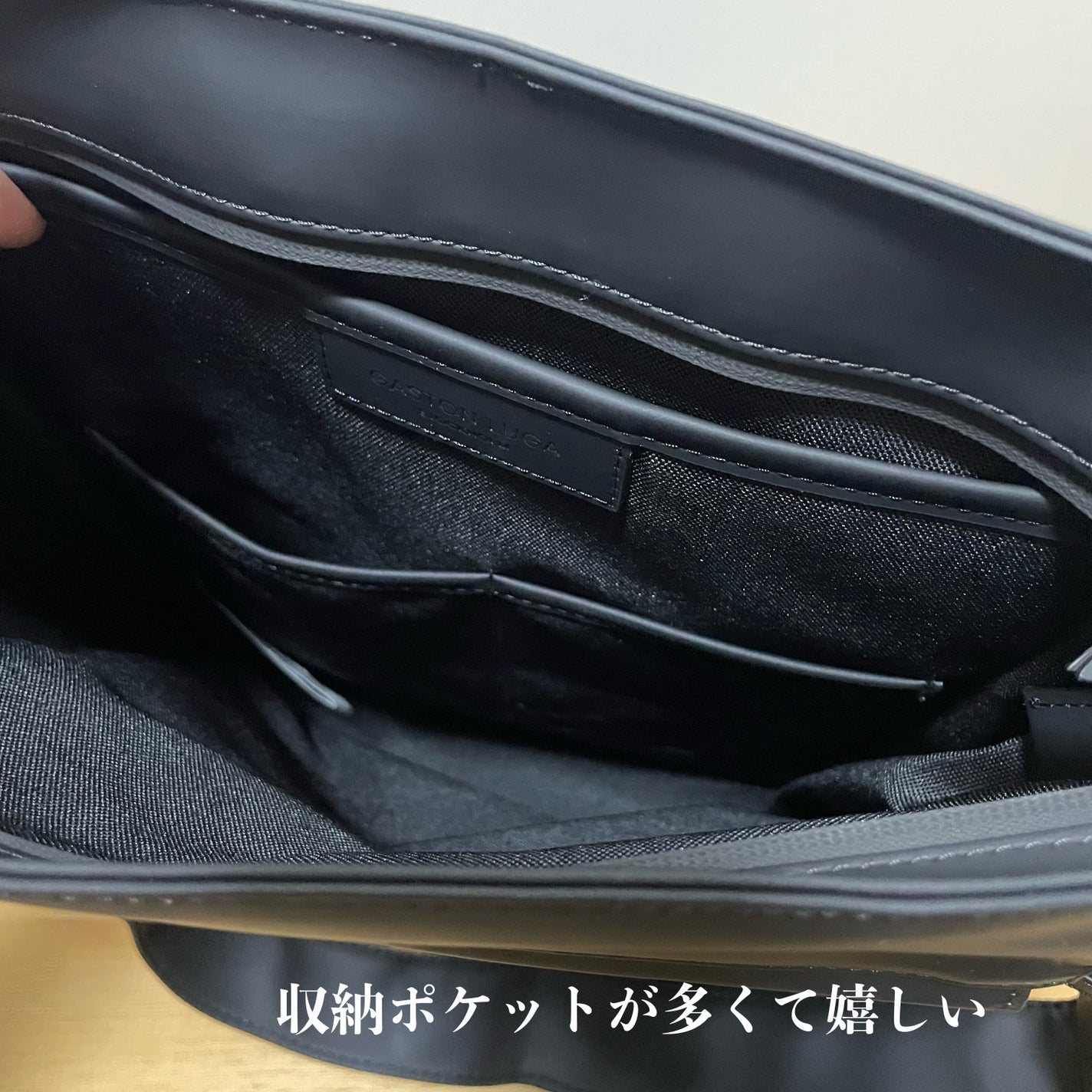 うさぴ@フォロバ100 on LIPS 「ガストンルーガのトーテ紹介!2way仕様でリュックにもトートバ..」(2枚目)