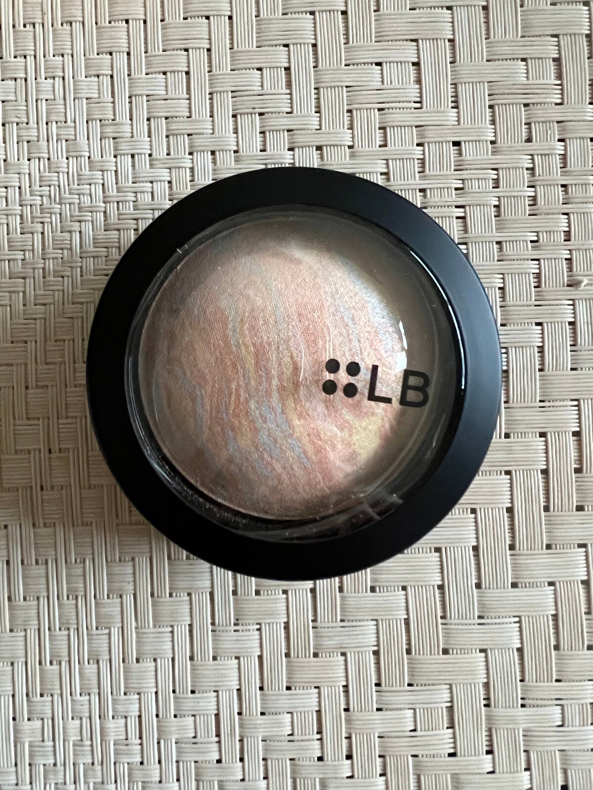 マーブルハイライター/LB/パウダーチークを使ったクチコミ(3枚目)