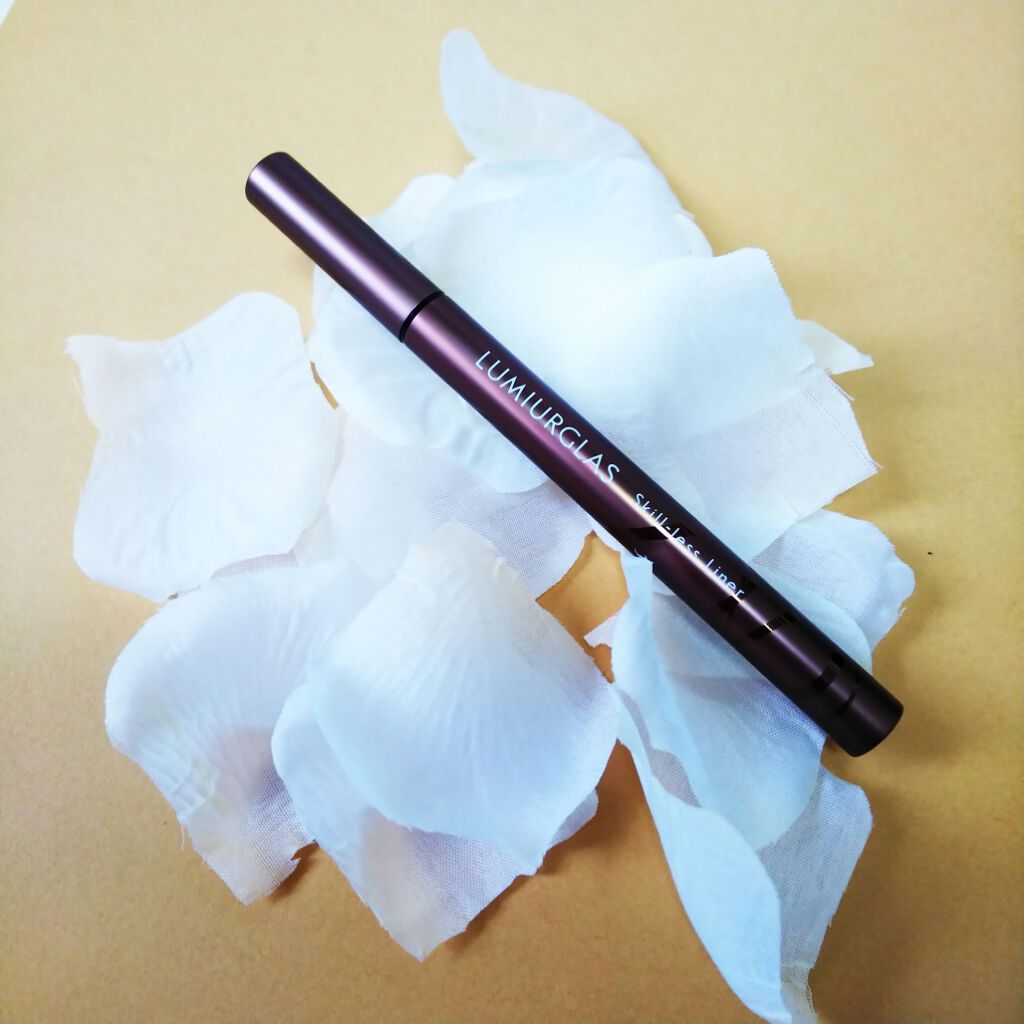 スキルレスライナー/LUMIURGLAS/リキッドアイライナーを使ったクチコミ(2枚目)