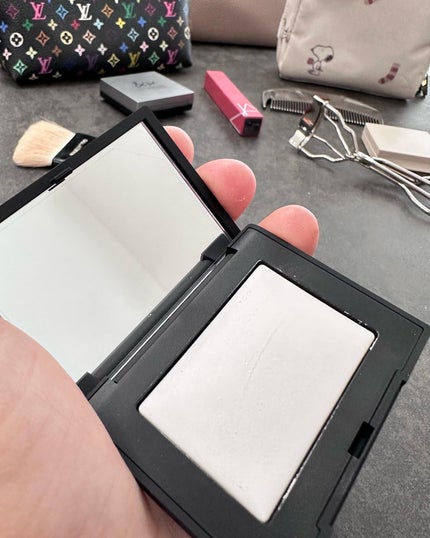ライトリフレクティングセッティングパウダー プレスト N/NARS/プレストパウダーを使ったクチコミ(2枚目)