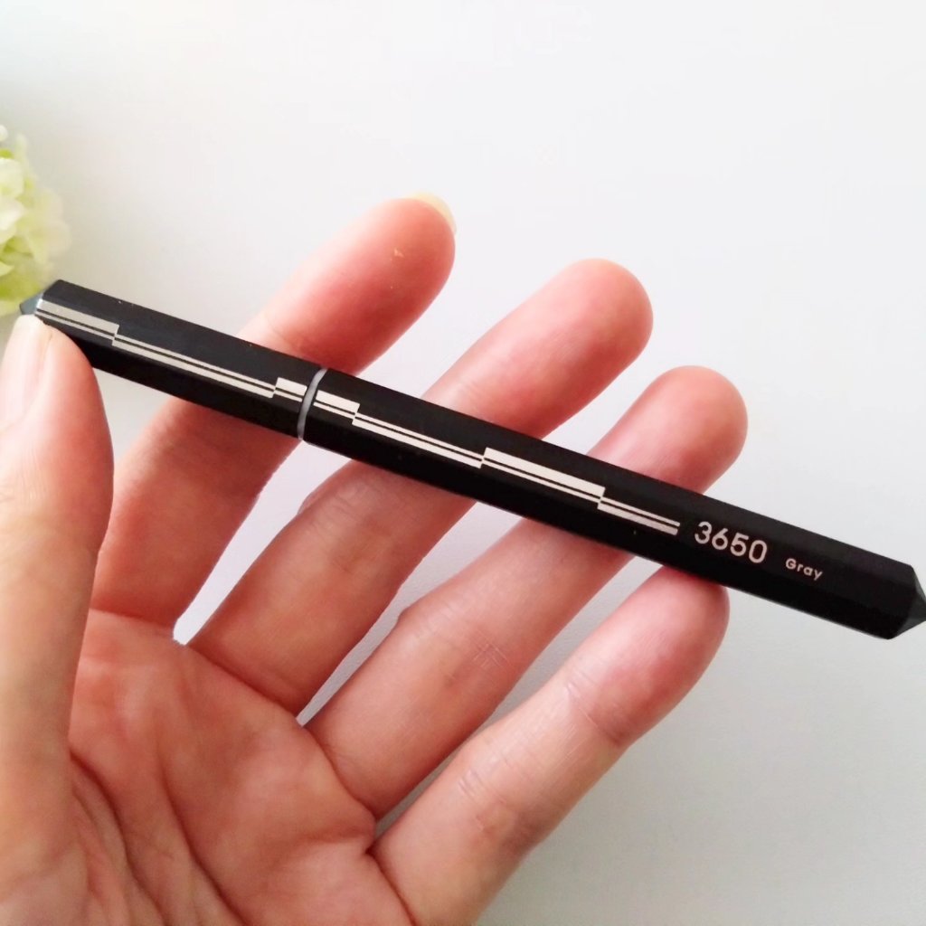 リキッドアイライナー  グレー(Gray)/3650/リキッドアイライナーを使ったクチコミ（3枚目）