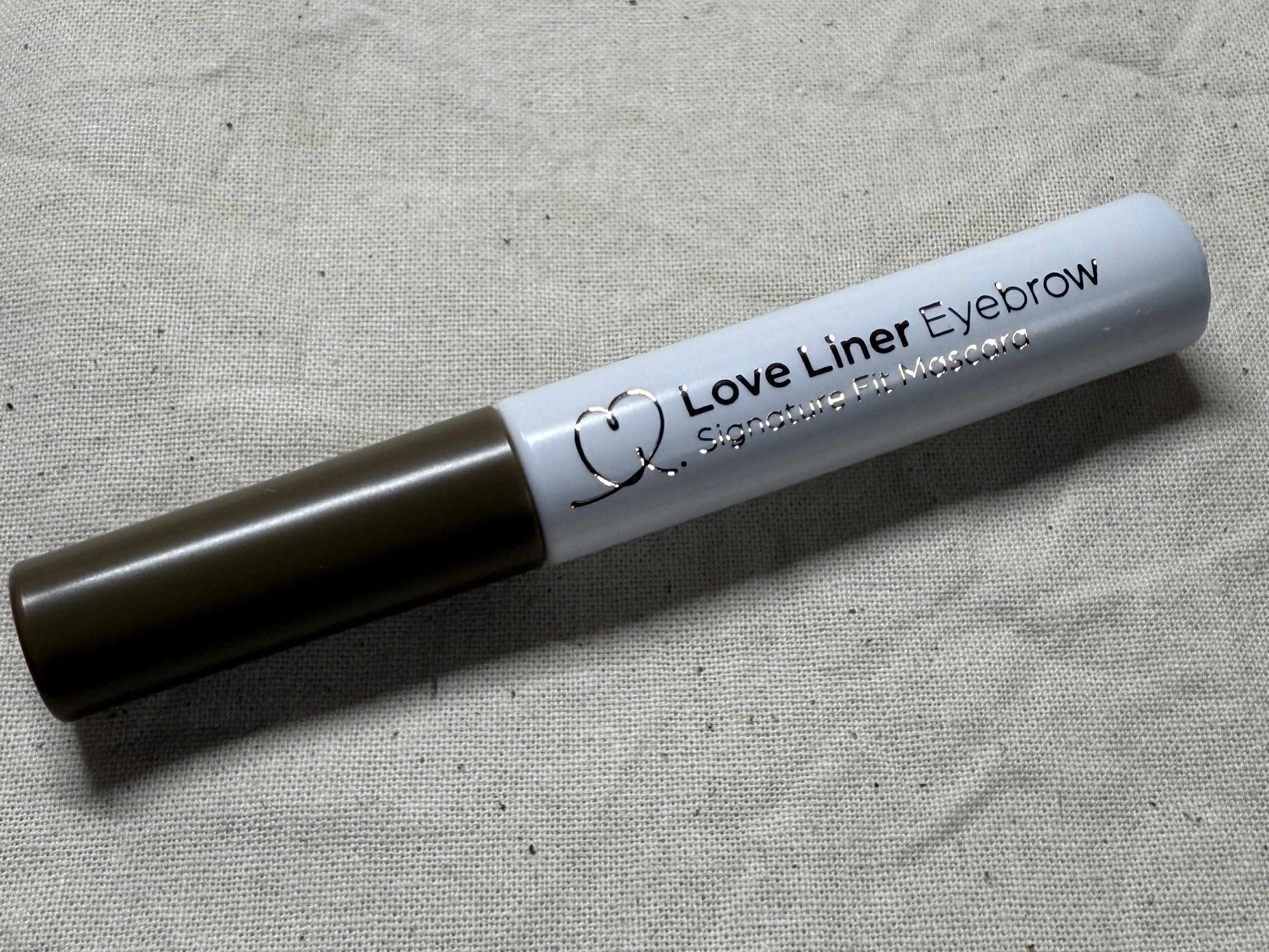 ラブ・ライナー　シグネチャーフィットマスカラ＜アイブロウ＞ ヘーゼルブラウン/ラブ・ライナー/眉マスカラを使ったクチコミ（2枚目）