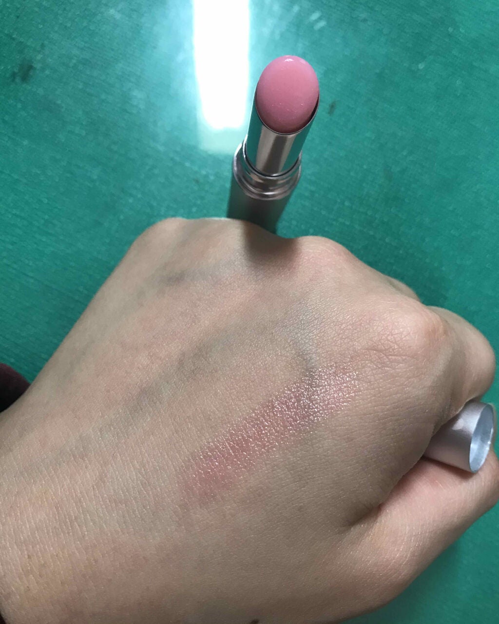 サクラヴェールリップ/パラドゥ/リップクリームを使ったクチコミ(3枚目)