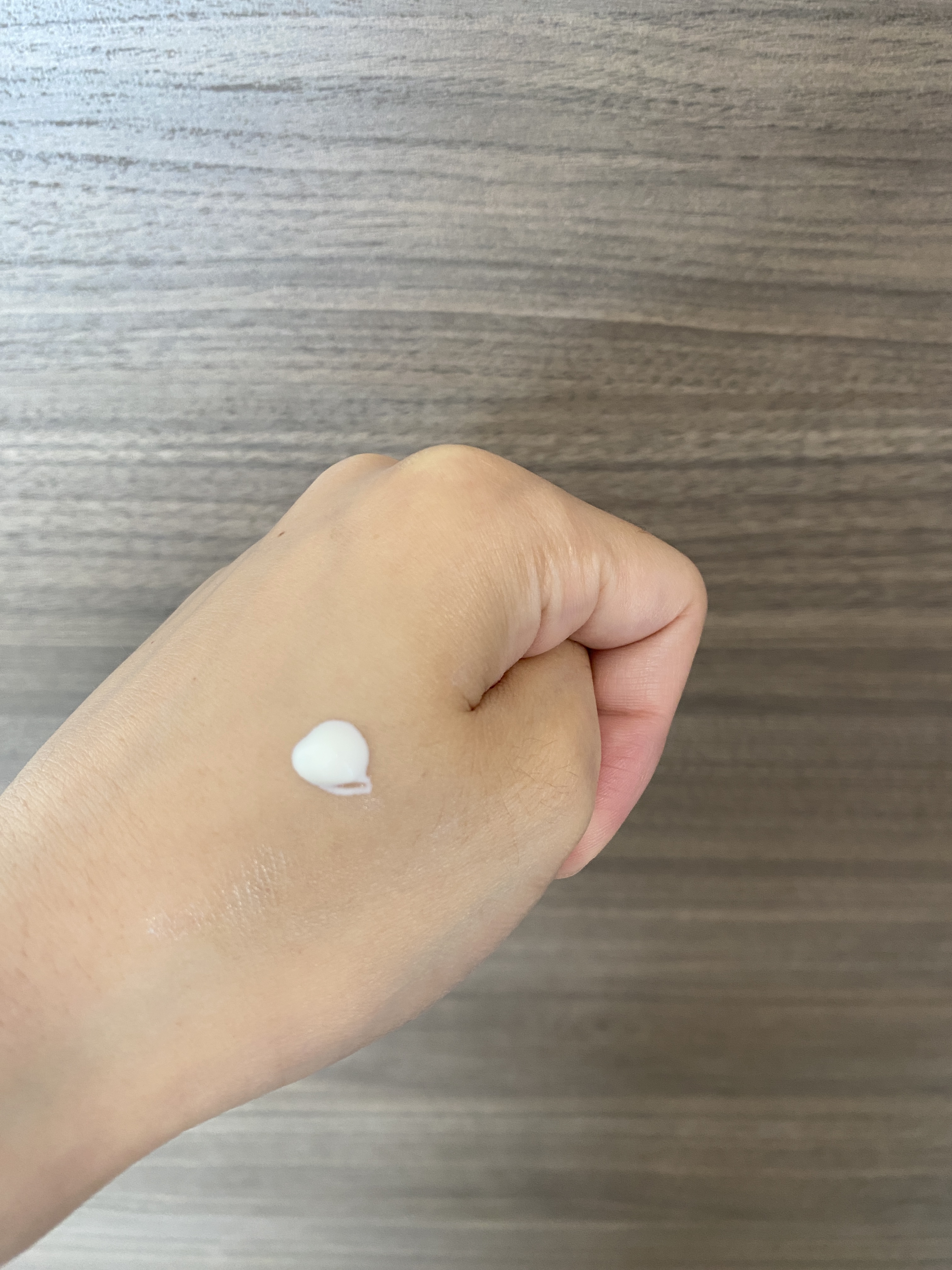 ヒアルーシカ ウォーターフィット サンセラム/SKIN1004/日焼け止めローションを使ったクチコミ（2枚目）