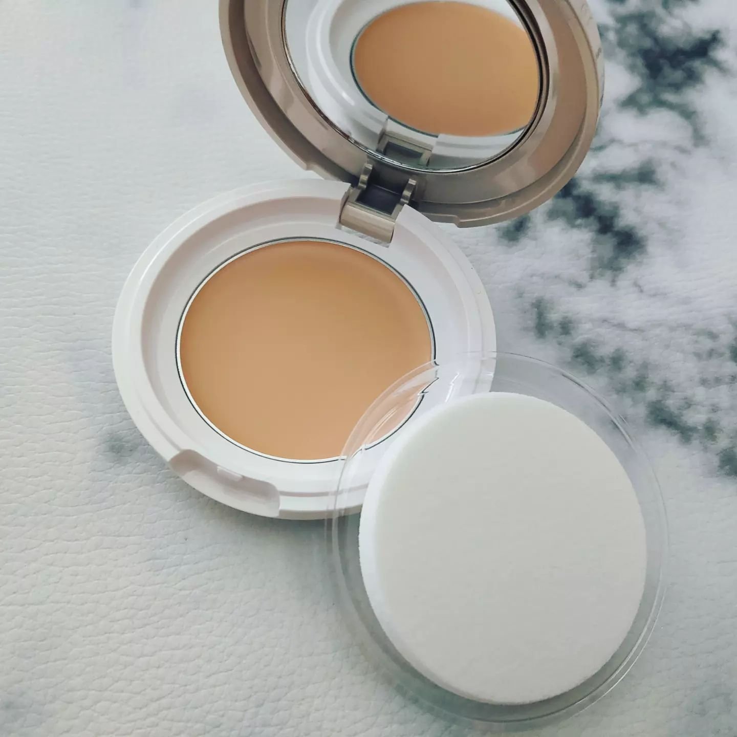 リズムシームレスウェア/TWANY/化粧下地を使ったクチコミ（3枚目）