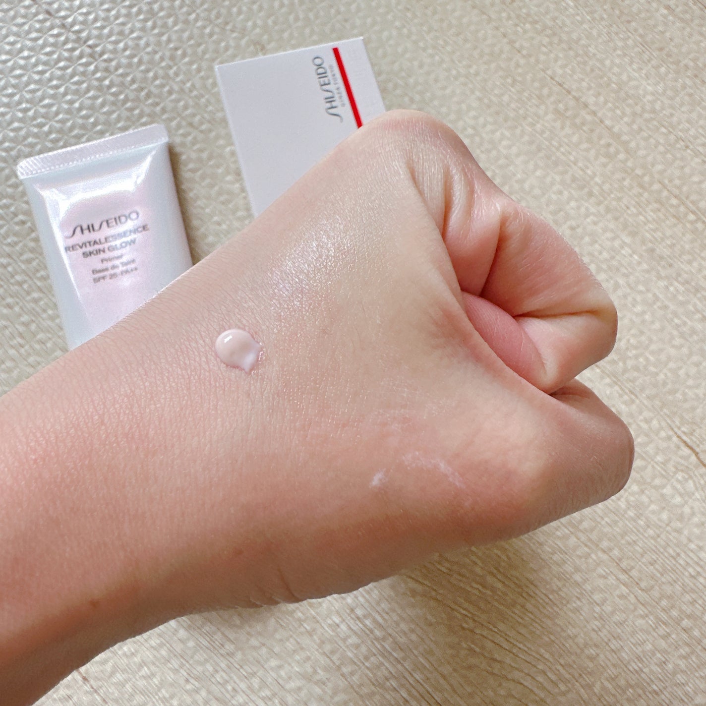 エッセンス スキングロウ プライマー /SHISEIDO/化粧下地を使ったクチコミ(4枚目)