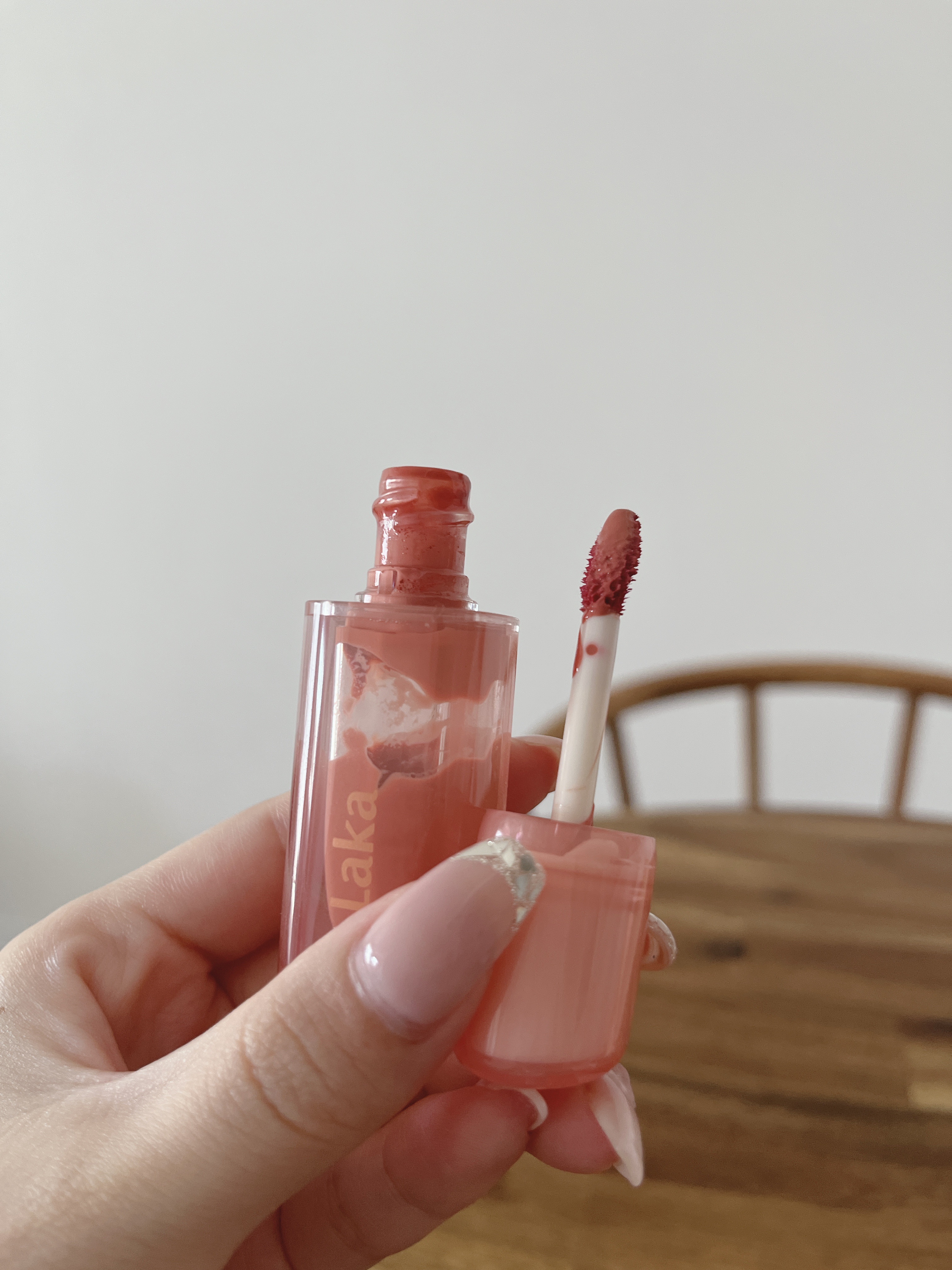 ジューシーラスティングティント/rom&nd/リップティントを使ったクチコミ（3枚目）