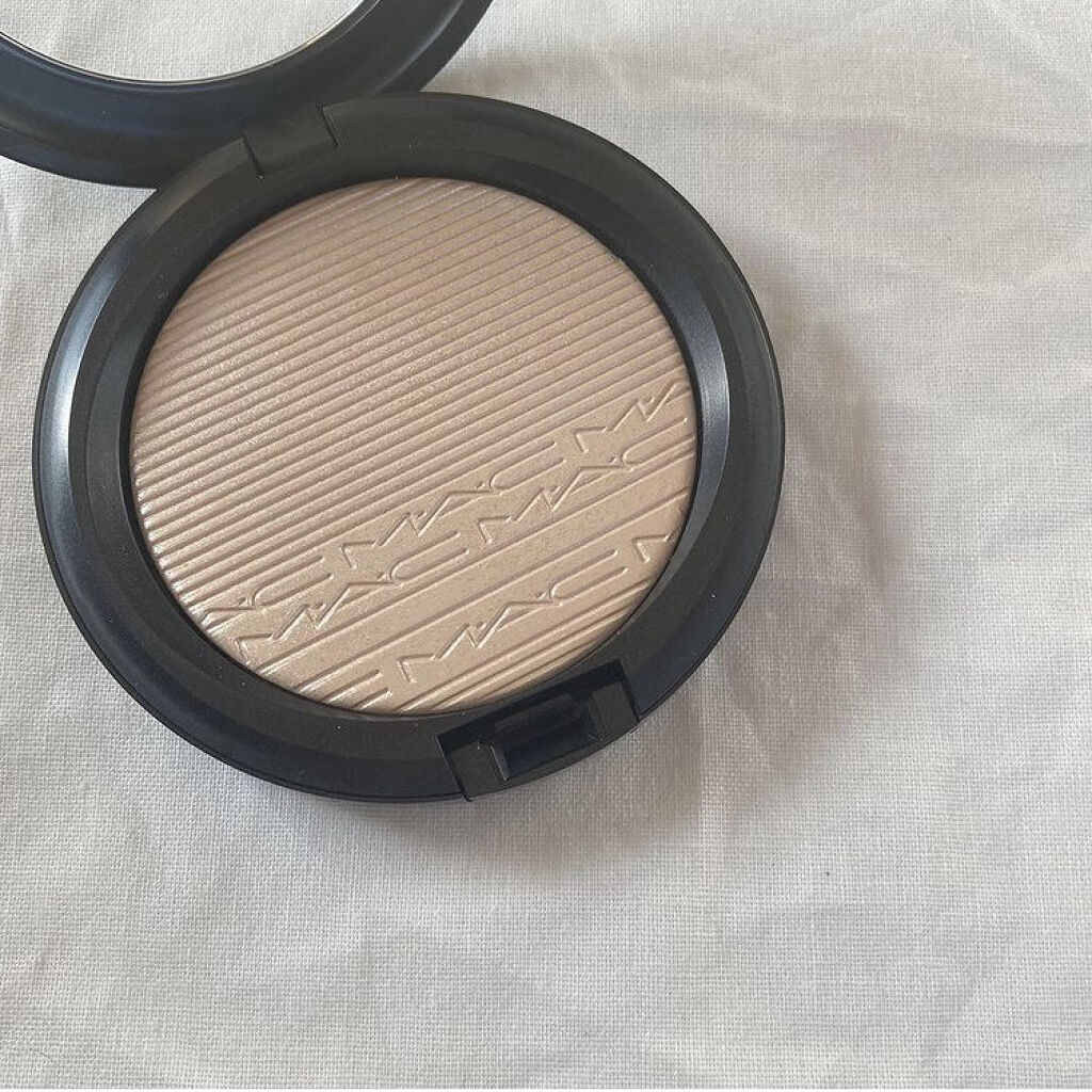 エクストラ ディメンション スキンフィニッシュ/M・A・C/プレストパウダーを使ったクチコミ（2枚目）