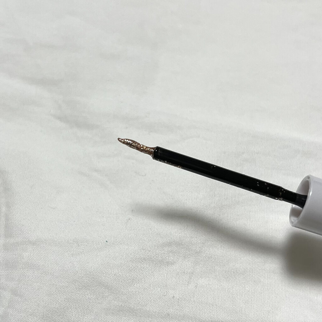 グリッター イルミネーションライナー R/CipiCipi/リキッドアイライナーを使ったクチコミ（3枚目）