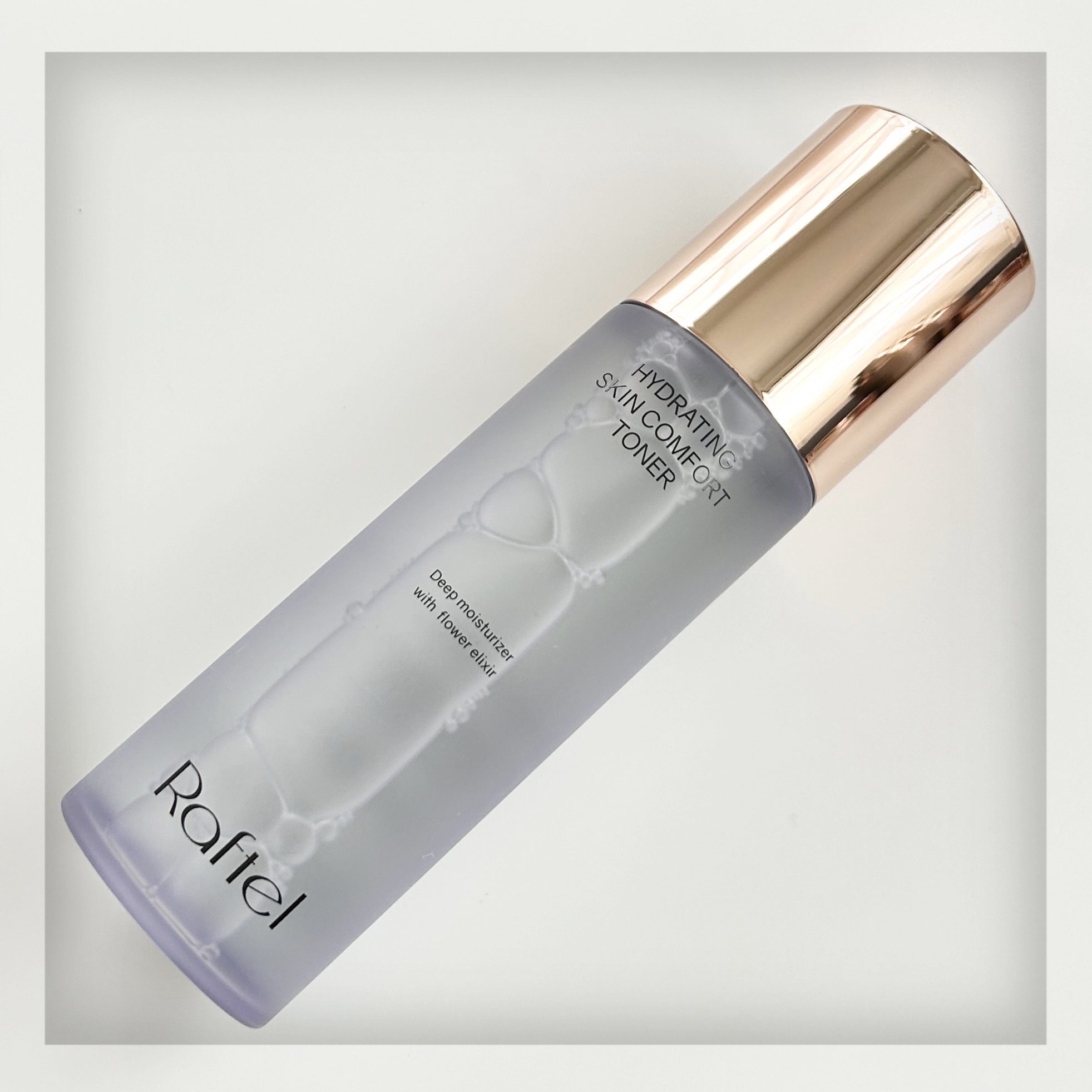 Raftel ハイドレーティングスキンコンフォートトナー のクチコミ「𓍯ハイドレイティングスキンコンフォートトナー⌇Raftel

精製水の代わりに3種類のフラワー.....」（2枚目）