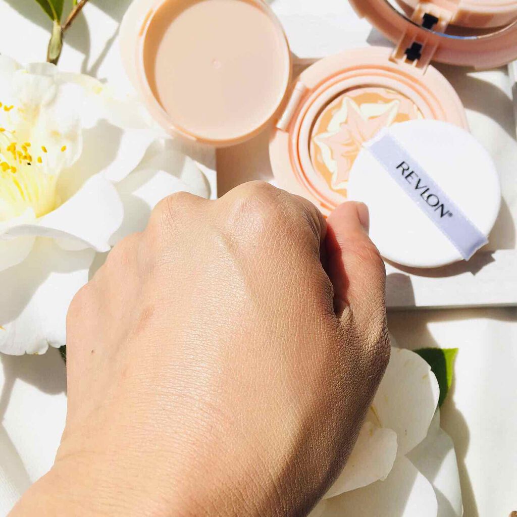 フォトレディ キャンディッド ウォーター エッセンス コンパクト ファンデーション/REVLON/クリーム・エマルジョンファンデーションを使ったクチコミ(4枚目)