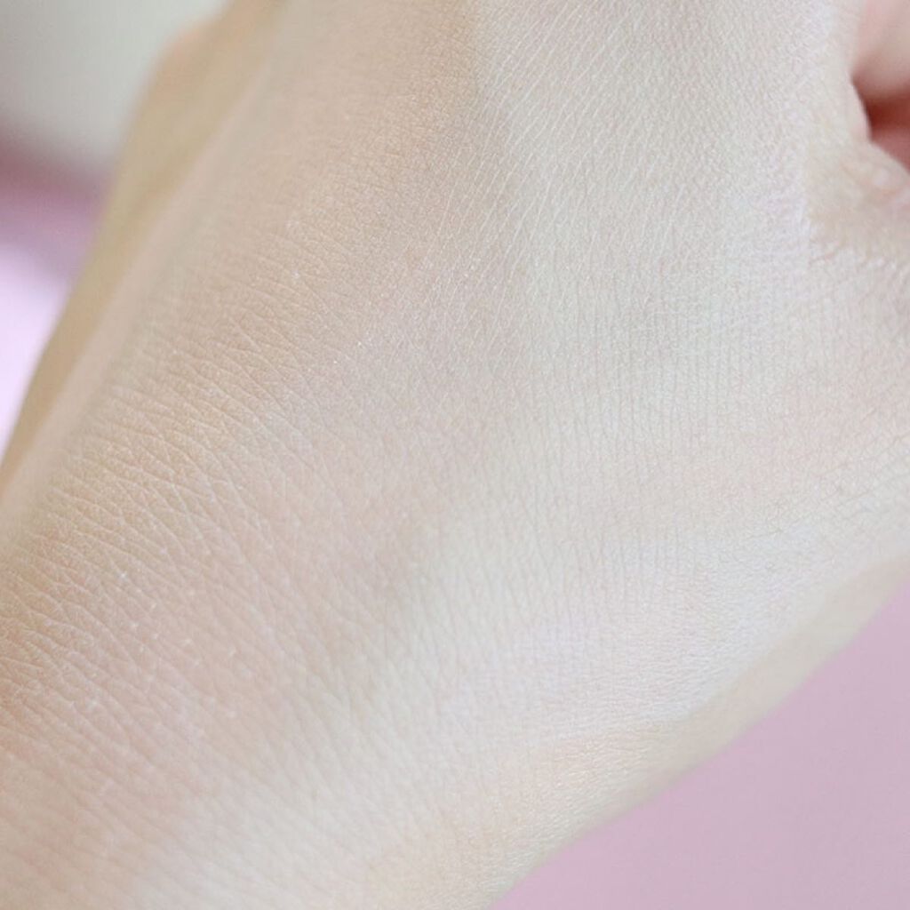 ドゥ ラ ヴィ エレガントヴェール ボディパウダー UV/DECORTÉ/ボディパウダーを使ったクチコミ（3枚目）