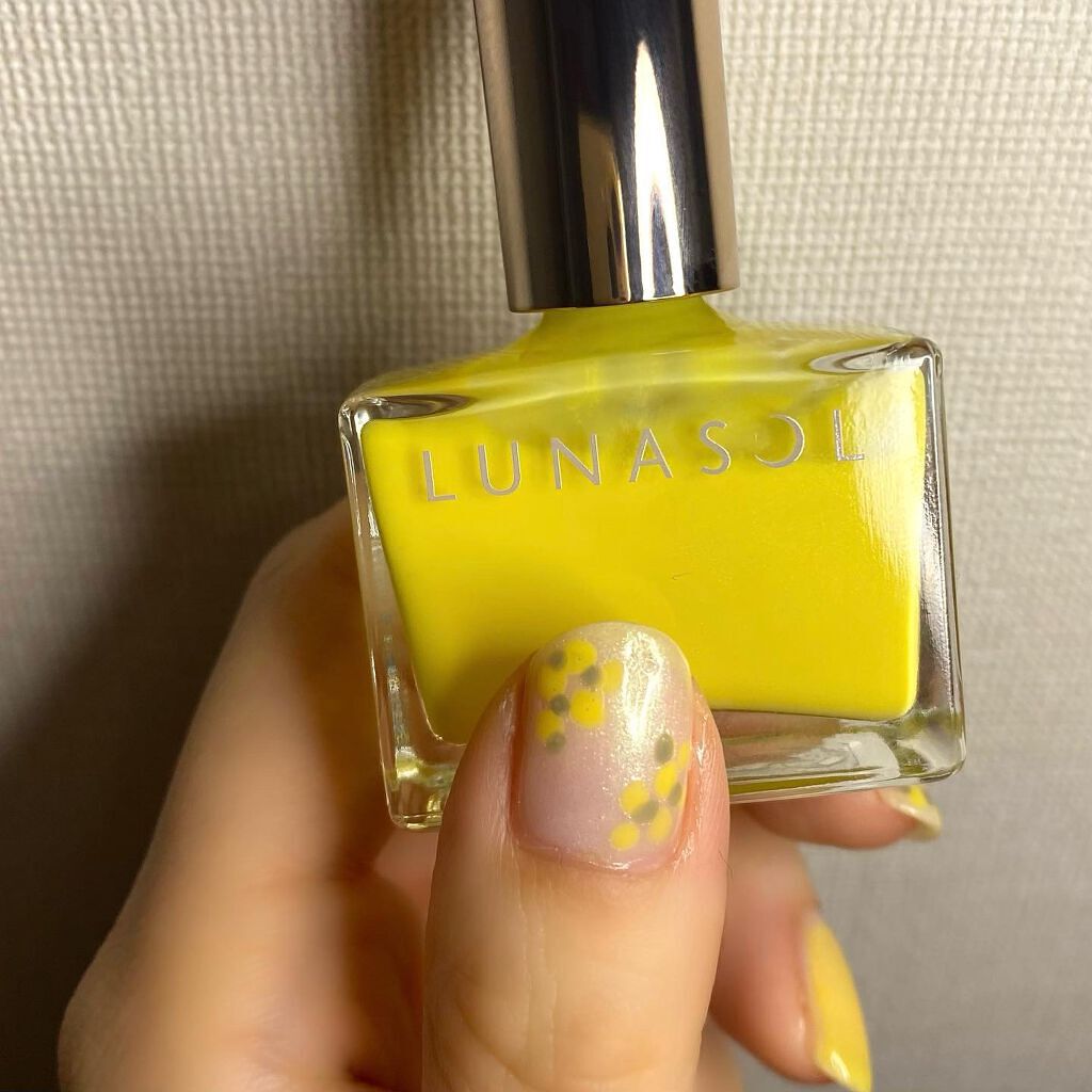 フローリックネイルラッカー 108/エレガンス クルーズ/マニキュアを使ったクチコミ（2枚目）