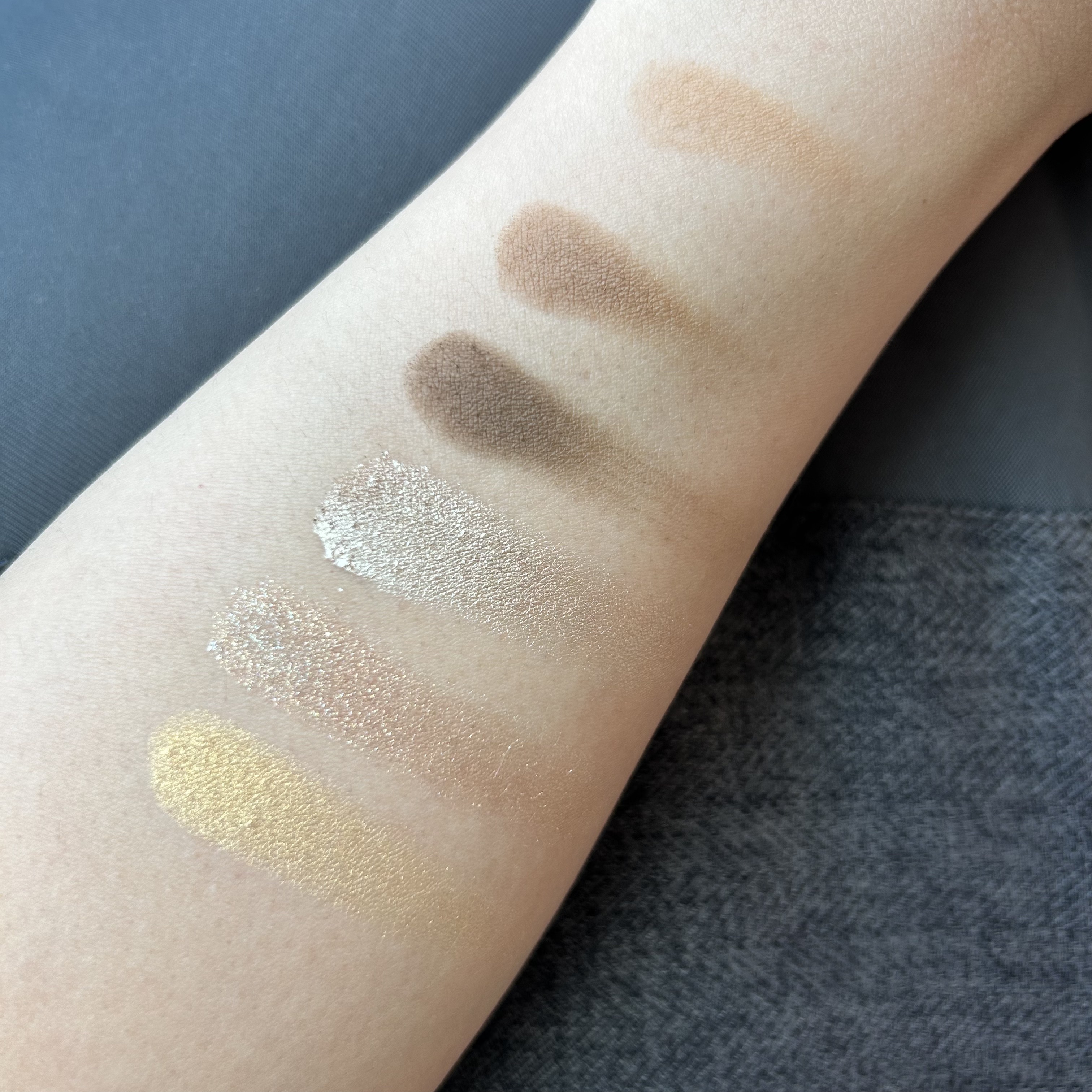 絵画アイシャドウパレット 07 ラ・ジャポネーズ/MilleFée/アイシャドウパレットを使ったクチコミ（2枚目）