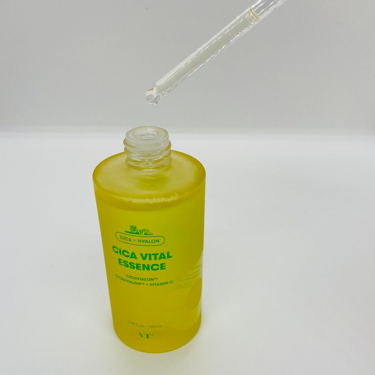 シカバイタル エッセンス/VT/美容液を使ったクチコミ(3枚目)